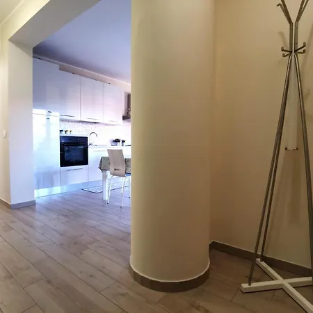 Sweet Apartment *