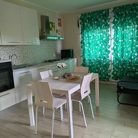 Apartment Sweet *